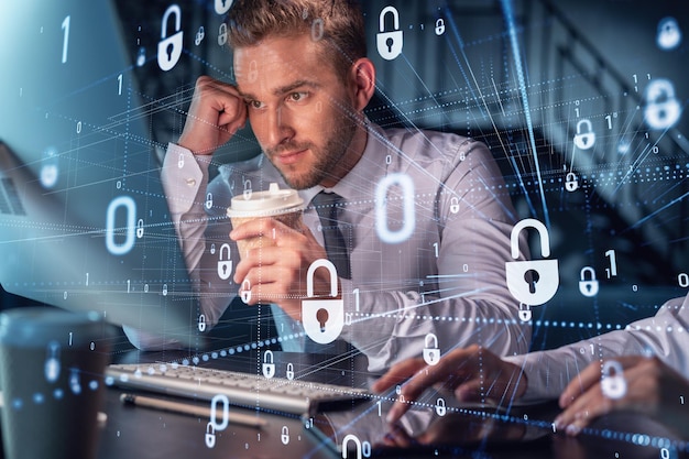 Czym szyfrować dane w domowych i firmowych zastosowaniach?