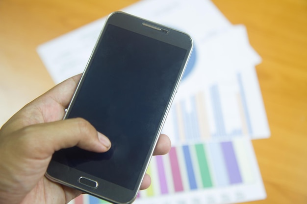 Jaki system ma iPhone 7 i co to oznacza dla użytkownika?