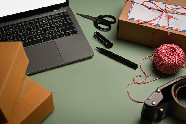 Jak sprzedawać używane rzeczy w internecie?