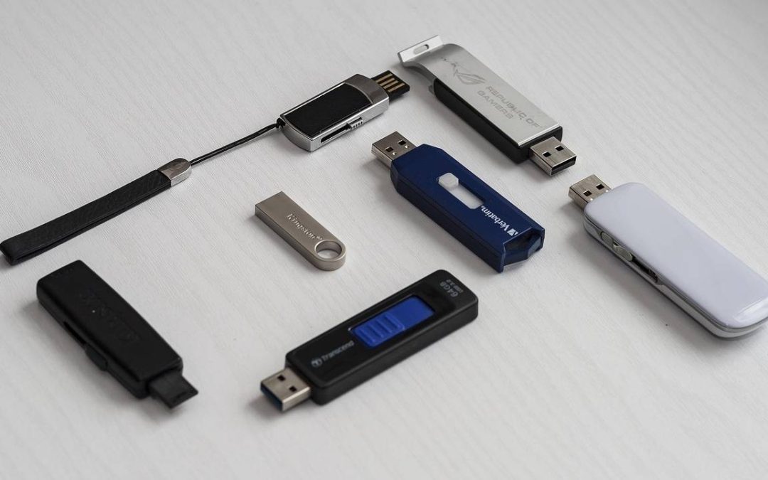 Jak zaszyfrować dane na pendrive i zabezpieczyć swoje pliki?